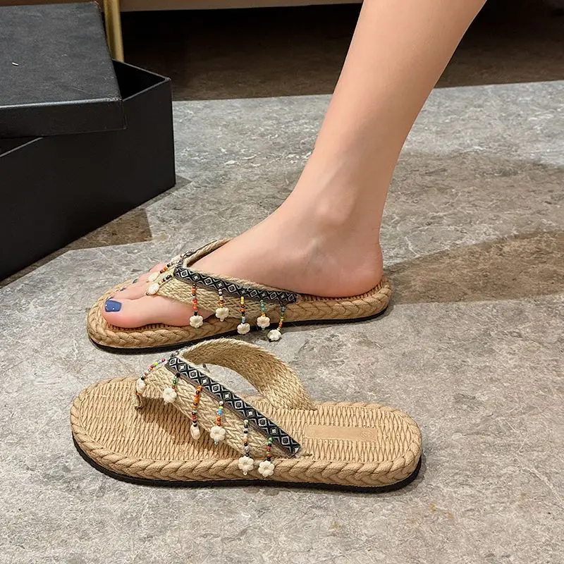 

Bohemian Style Tassel Flip-flops 2026 New Summer Woman Non-slip Flat Slippers Female Outdoor Flip-flops Vacation Beach Shoes