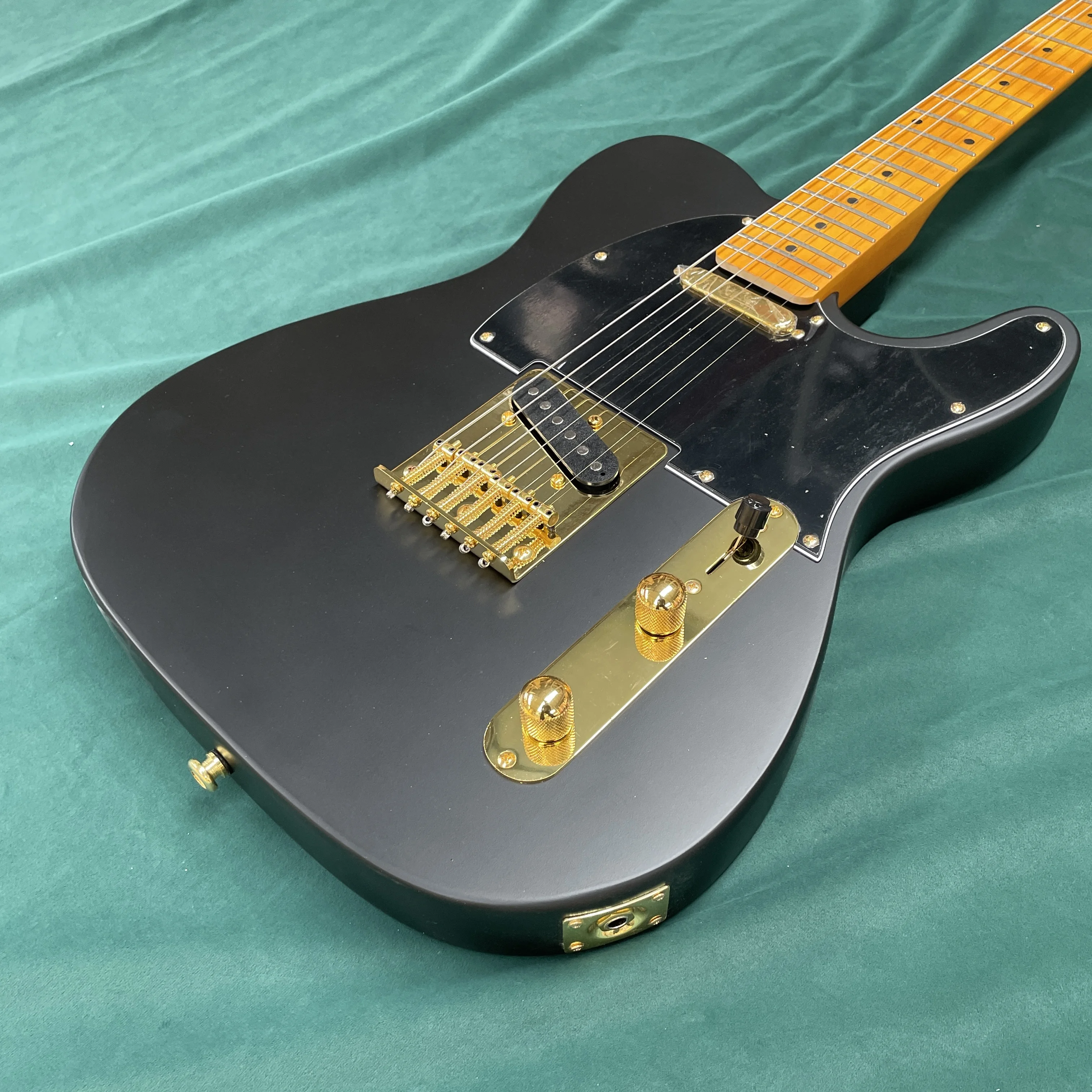6-string electric guitar with maple fingerboard, gold hardware guitars,  SS pickups—high-end quality electric guitarra view 3