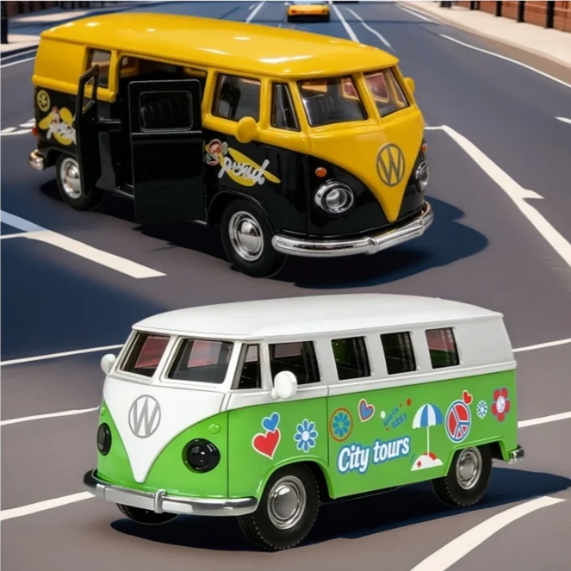 1/36 retro van alloy die-cast model, a pull-back car with cartoon patterns, a holiday gift.