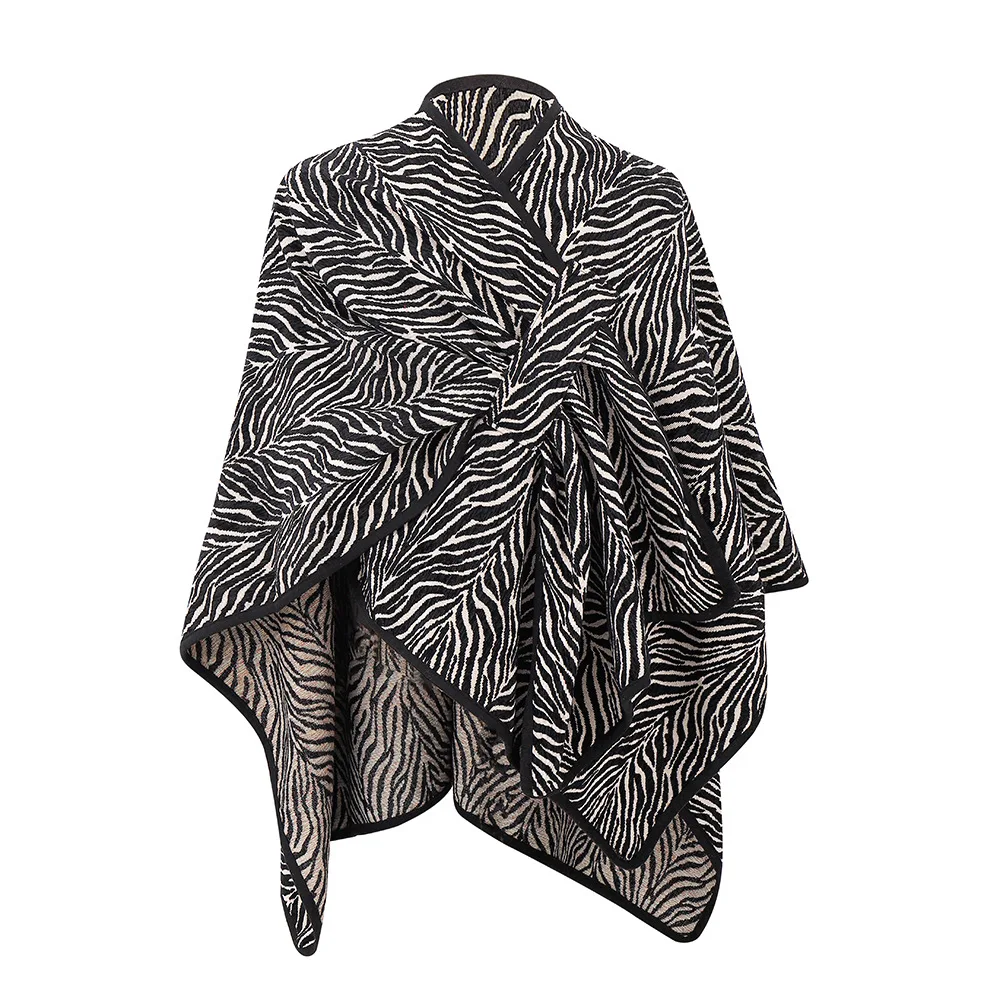 Spring Winter Clasp Shawls New Pattern Wrap Stole for Women Fashionable Knitted Scarves in Soft Material