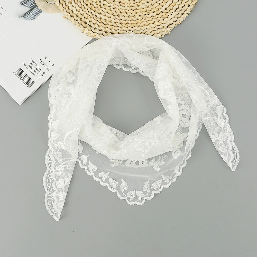 2024 bestickte Spitze Dreieck Schal Gebet Schleier Kirche Hijab Handtuch Frauen Schleier solide Blumen Dreieck Schal Stirnband Hijabs – Detail 5