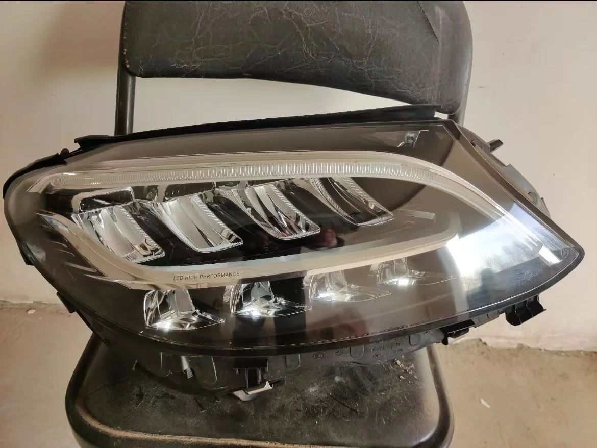 For Mercedes-Benz C Headlight 2019-2023 W205 C-Class LED Headlamps Half Assembly Upgrade And Modification car accessory