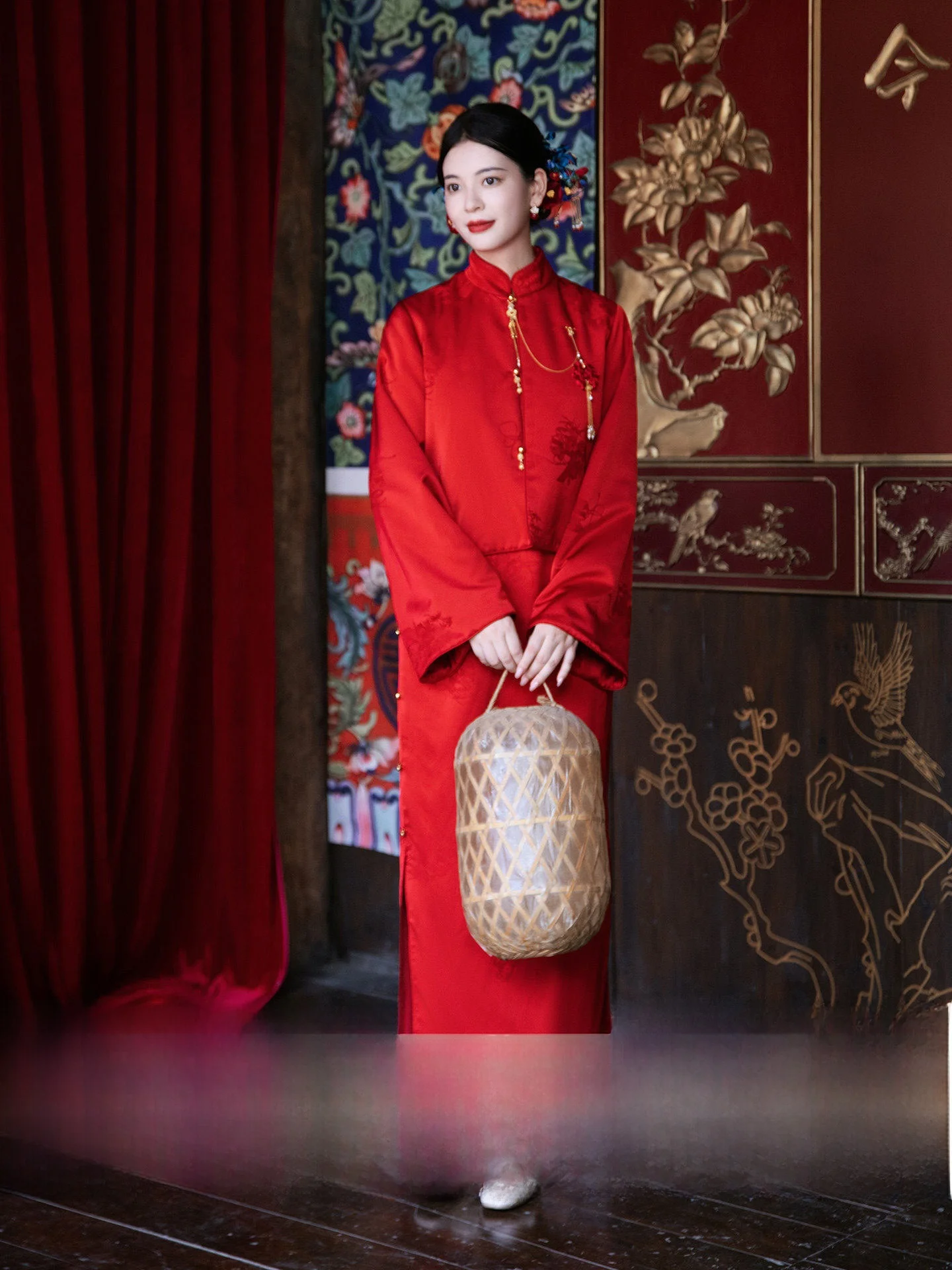 

Женская укороченная куртка из хлопка в китайском стиле с длинными рукавами и одной пуговицей для свадьбы или торжественных мероприятий