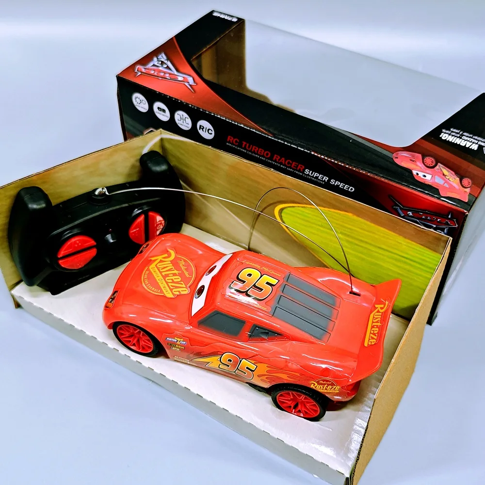 Carro RC Lightning Mcqueen escala 1:24 - Disney Pixar Cars 3 brinquedo de corrida de deriva elétrica, presente de Natal ideal para meninos e meninas