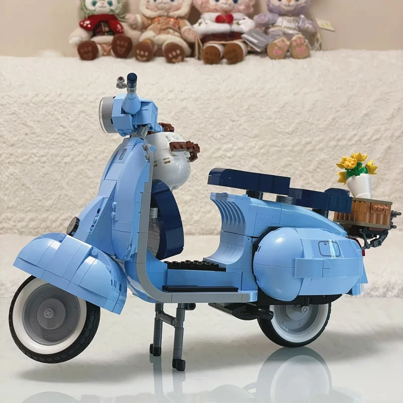 1106PCS Roman Holida Vespa 125 Technical 10298 Famous Motorcycle Assembled Building Blocks Brick Model Toy For Kids Gift