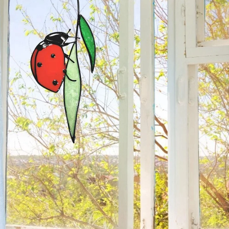 Fashion Stained Glass Ladybug Decoration Metal Window Hanging Ornaments With Hook For Home Office Decoration Accessories