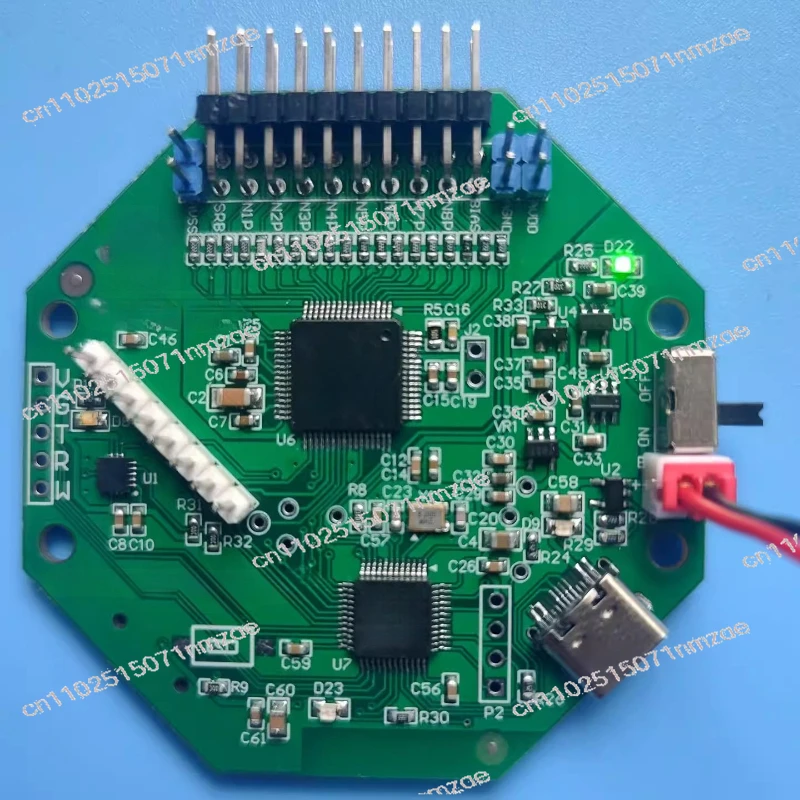 

Плата разработки компьютерного интерфейса, полностью совместимая с мозгом