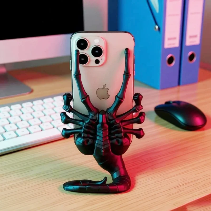Figuras de acción creativas Alien Facehugger, soporte para teléfono, decoración divertida para oficina y escritorio, adornos coleccionables, regalos para fanáticos de las películas