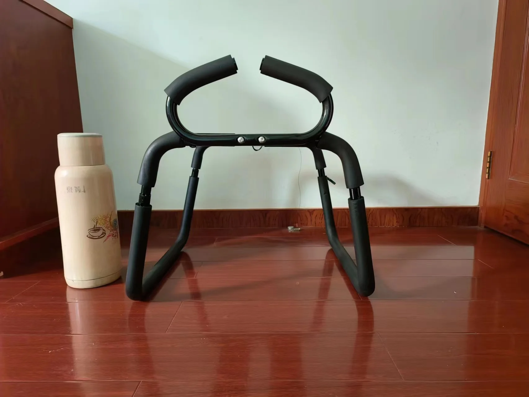 Auxiliary Stool for Couples Walking Chair Labor-Saving Stool