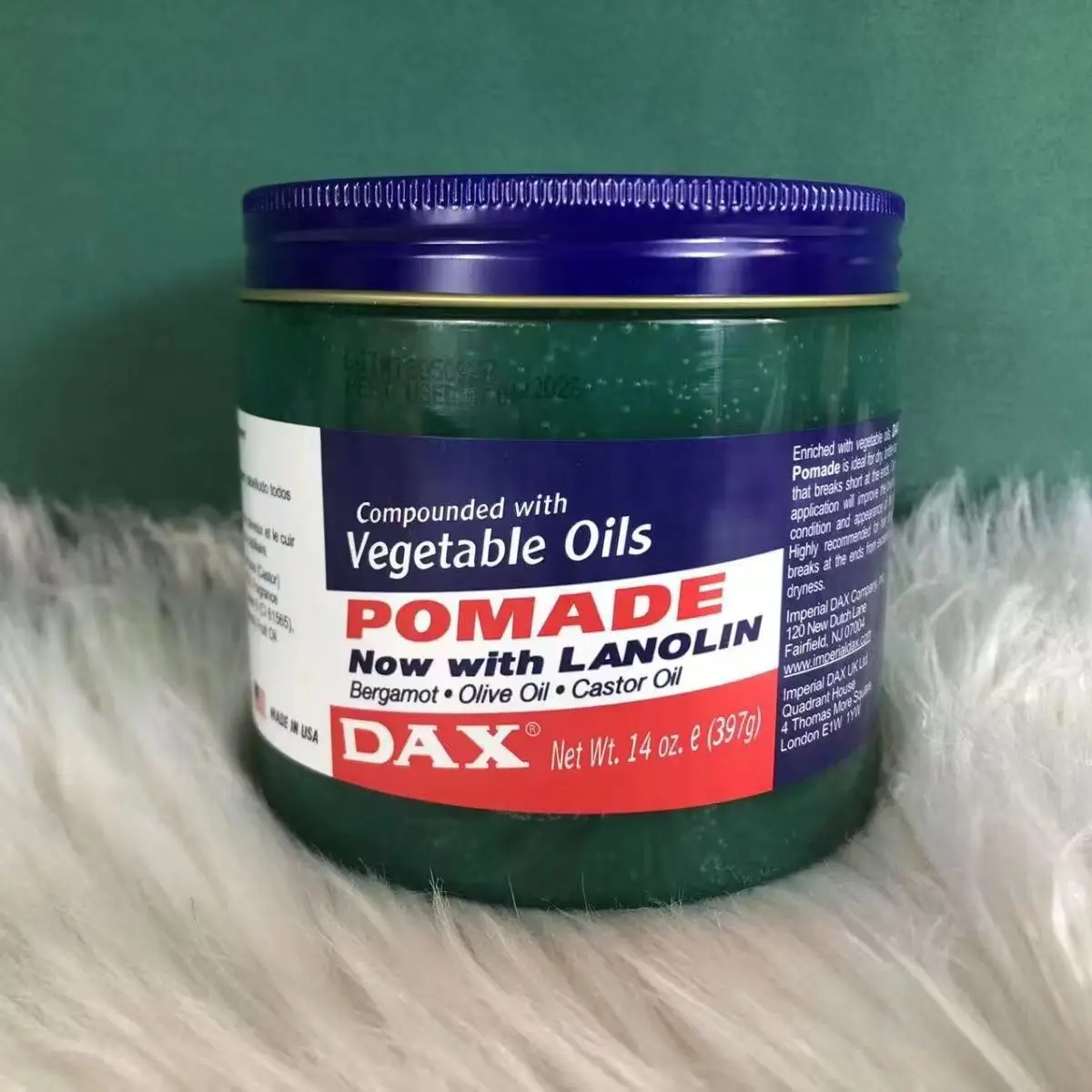 

Dax Vegetable Oils Pomade Hair 397g