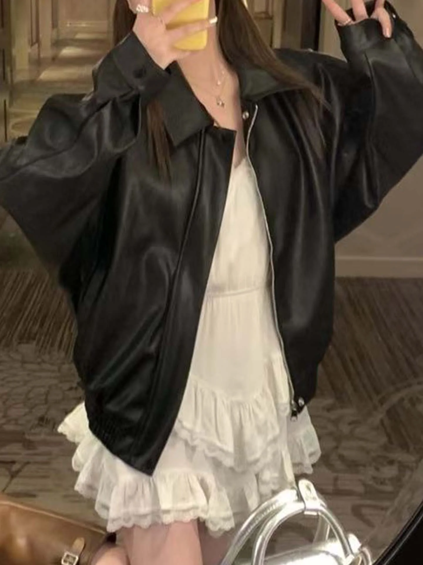 

Cool ort American Sle Leather Jaet Women's Casual Faionable PU Leather Zipper Design Straight Hemline Daily Wear