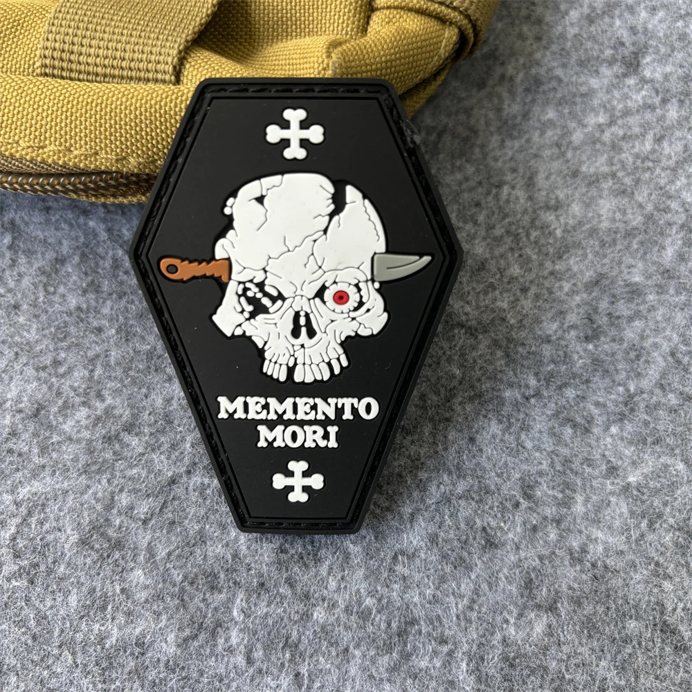 MEMENTO MORI Skull PVC Tactical Patch Hook&Loop Emblem Military Skull Army Morale Badge Armband Clothes Backpack Stickers