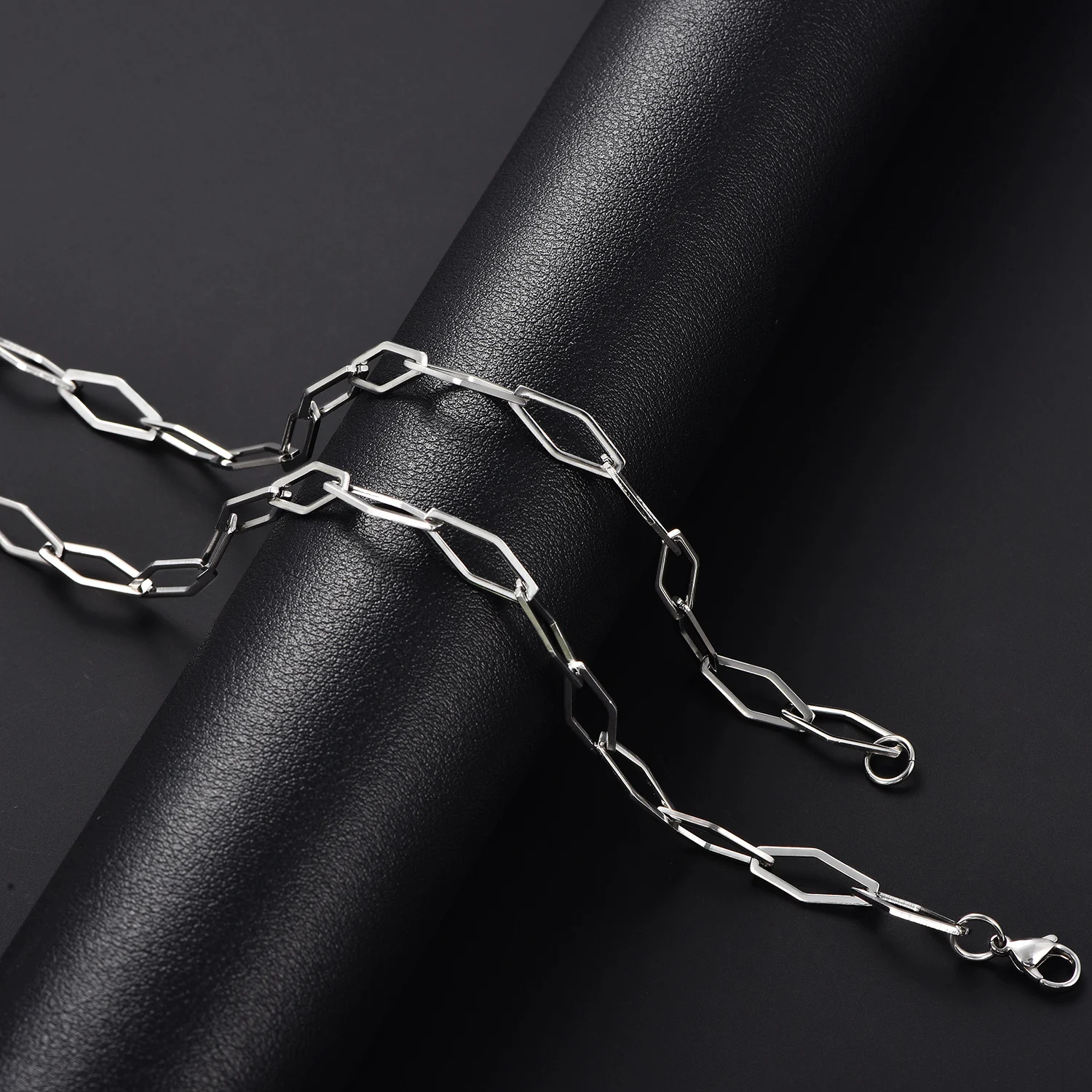 6mm Hohle Rhombus-Form Lange Halskette aus Edelstahl, Minimalistische Büroklammer-Gliederkette für Männer und Frauen – Detail 4