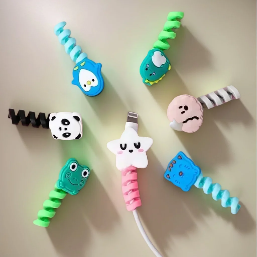 4pcs Cute Bite-Style Cartoon Animal Cable Protectors – Mini Cord Covers for Charging Cable Protection (Wire Winders)