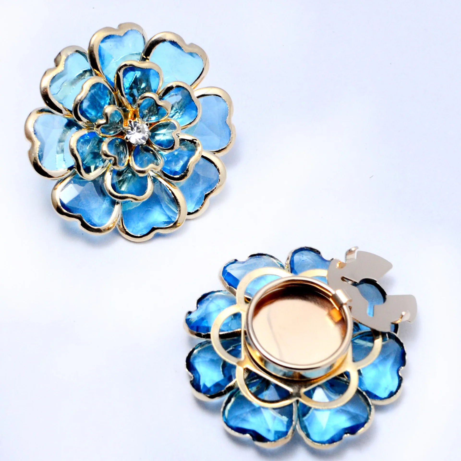 Knoophoezen Hot Selling Shirtknop Olie druipende metalen knoopafdekking Brocheknoop Manchetknoop Knopdecoratie Accessoires