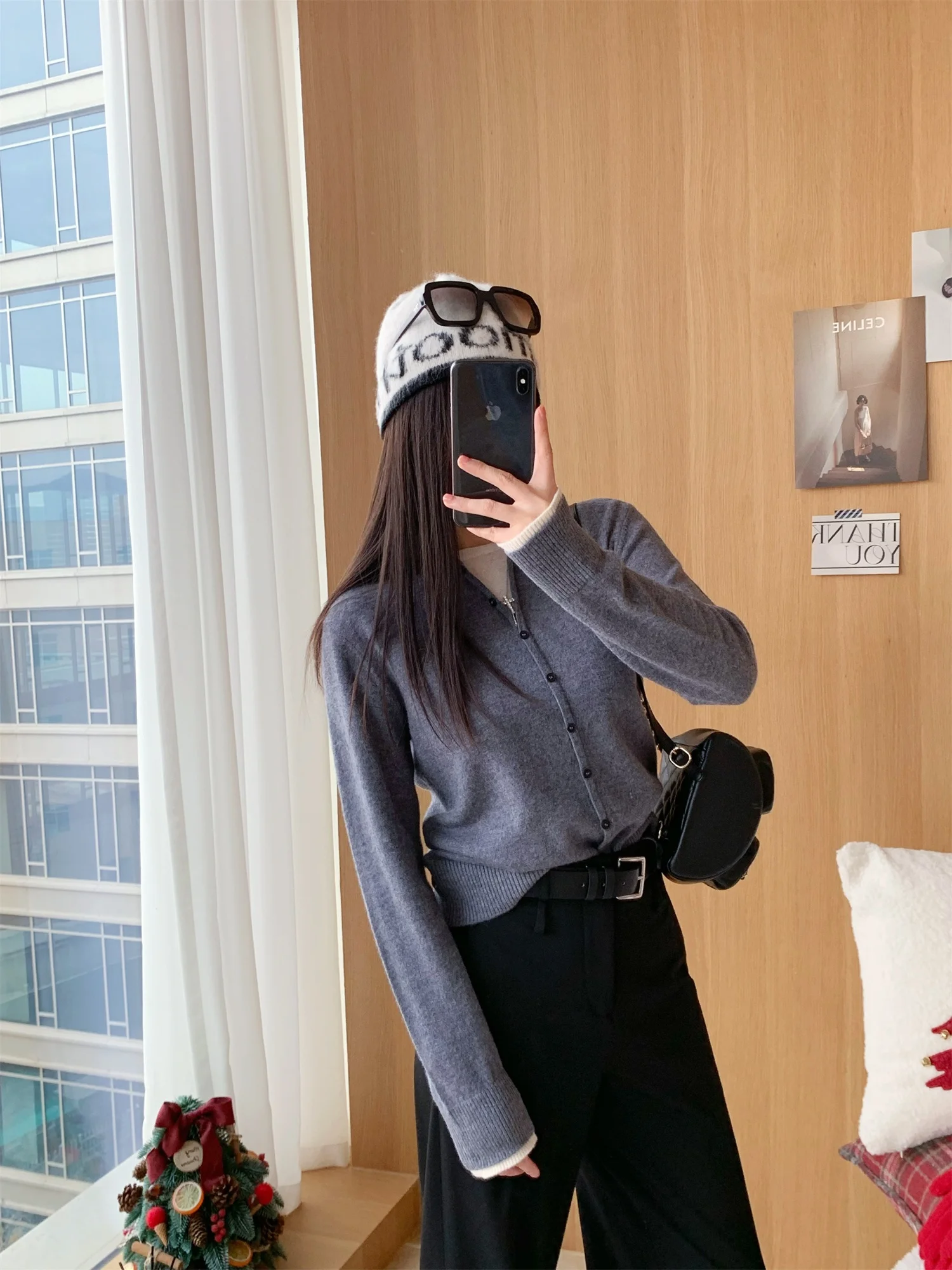 

Женский вязаный свитер Ele Design из шерсти и искусственного кашемира, имитация двухслойности, с длинными рукавами, V-образным вырезом, на пуговицах, повседневный крой.