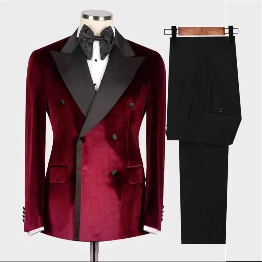 

Fashion Men Suits Burgundy Velvet Groom Wedding Tuxedo Double Breasted Peak Lapel Slim Fit Costume Homme 2 Piece Jacket Pants