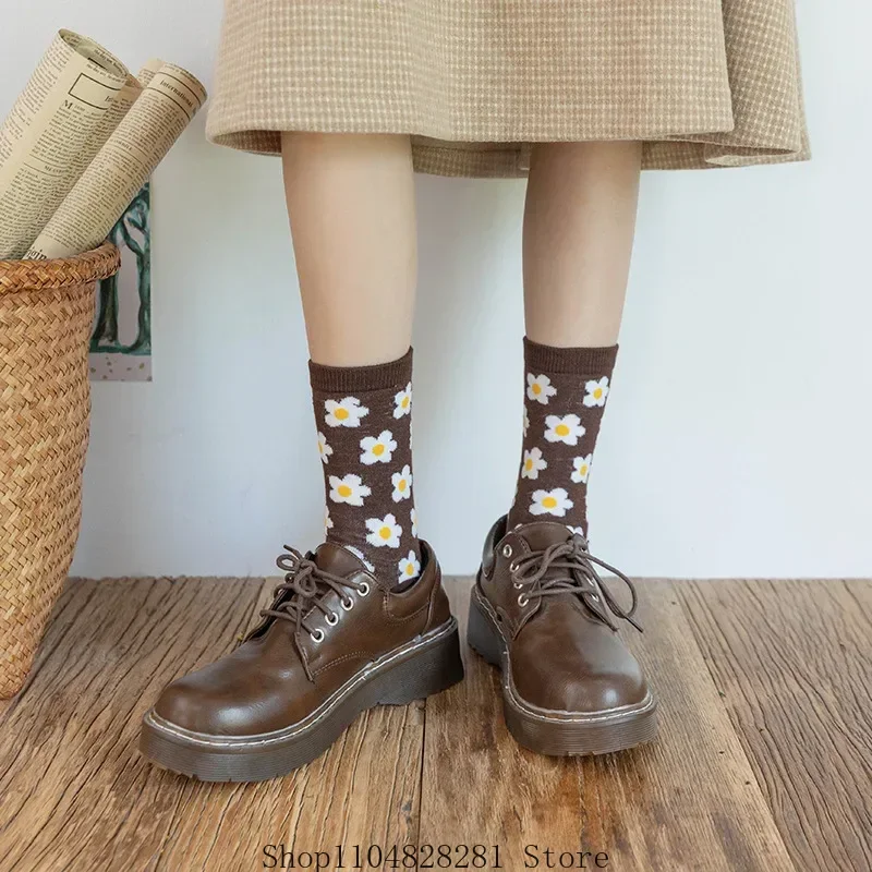 2025 الرجال والنساء الخريف والشتاء الرجعية الجوارب الصغيرة الساق القهوة الملونة Insargyll الجوارب العصرية جوارب قطنية بريطانية