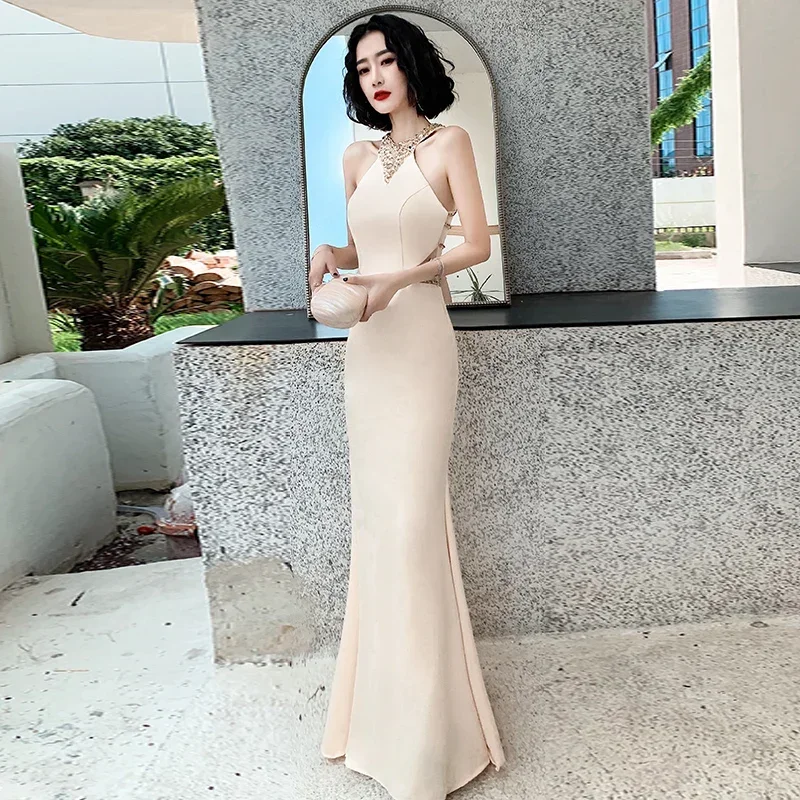 Evening Dresses Champagne Halter Sleeveless Crystal Beads Mermaid Trumpet Floor Length Plus size Customzied Women Party Gown