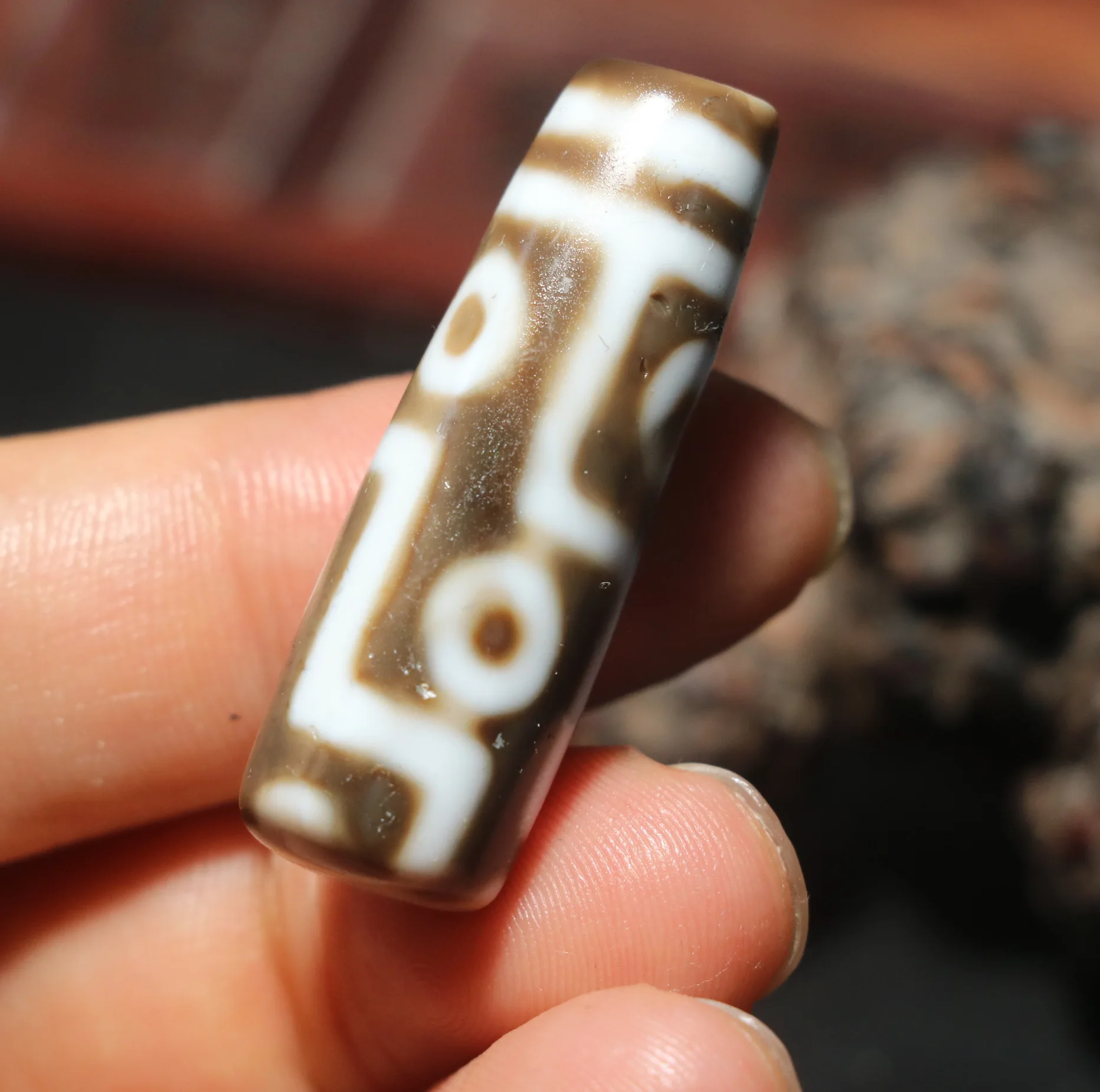 

Unique SH Energy Ancient Tibetan Old Agate Fold Line 6 Eye Totem dZi Bead Amulet LKbrother Sauces Top Quality