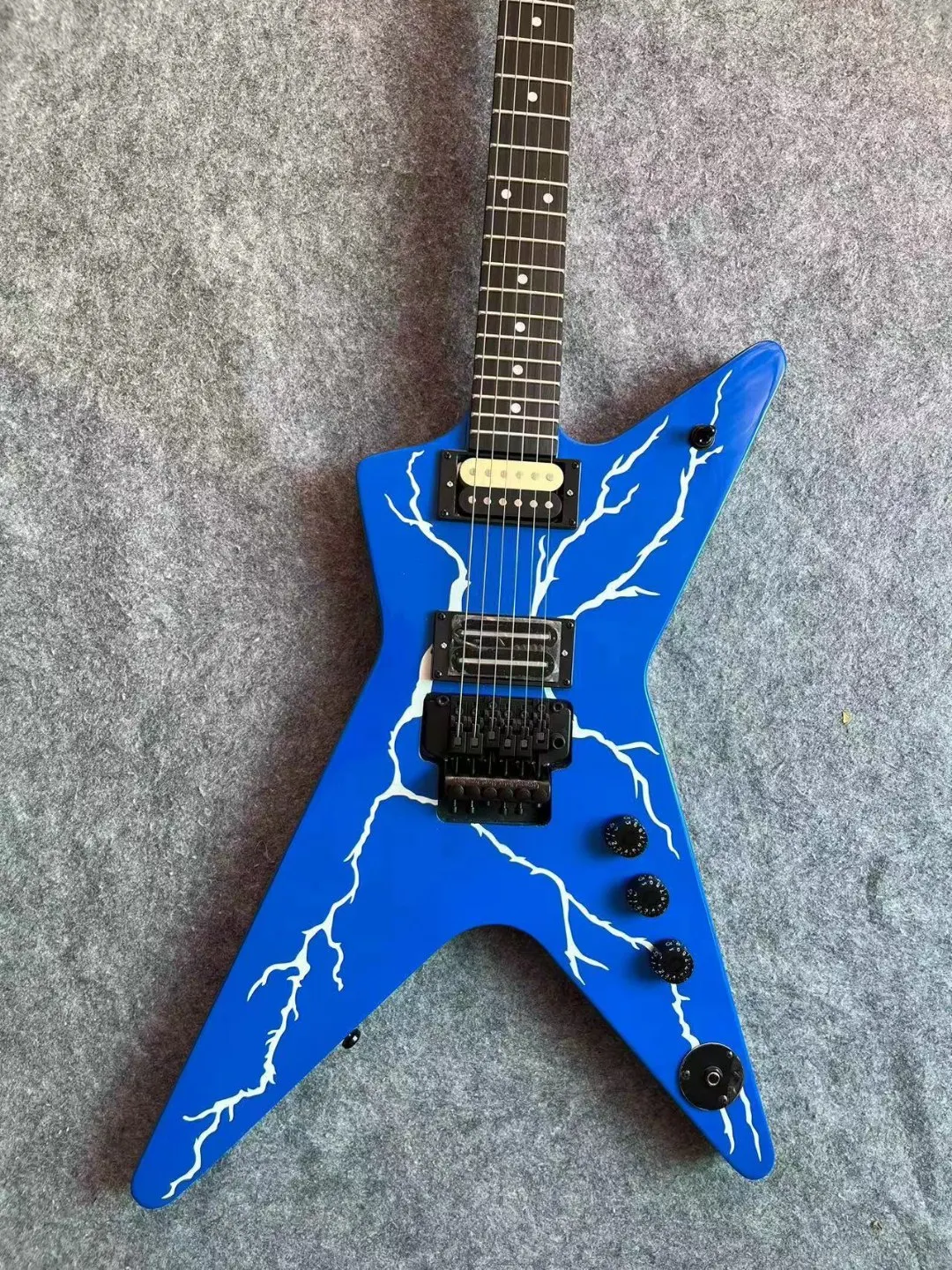 

Wholesale price of special-shaped electric guitar, manufacturer customized quality, recent free and fast delivery @1