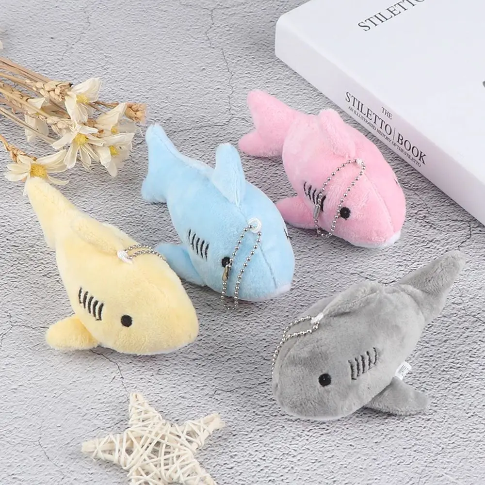 Simulation Shark Aquarium Small Shark Plush Doll Bag Decorated with Cute Claw Doll Shark Doll Key Chain Pendant