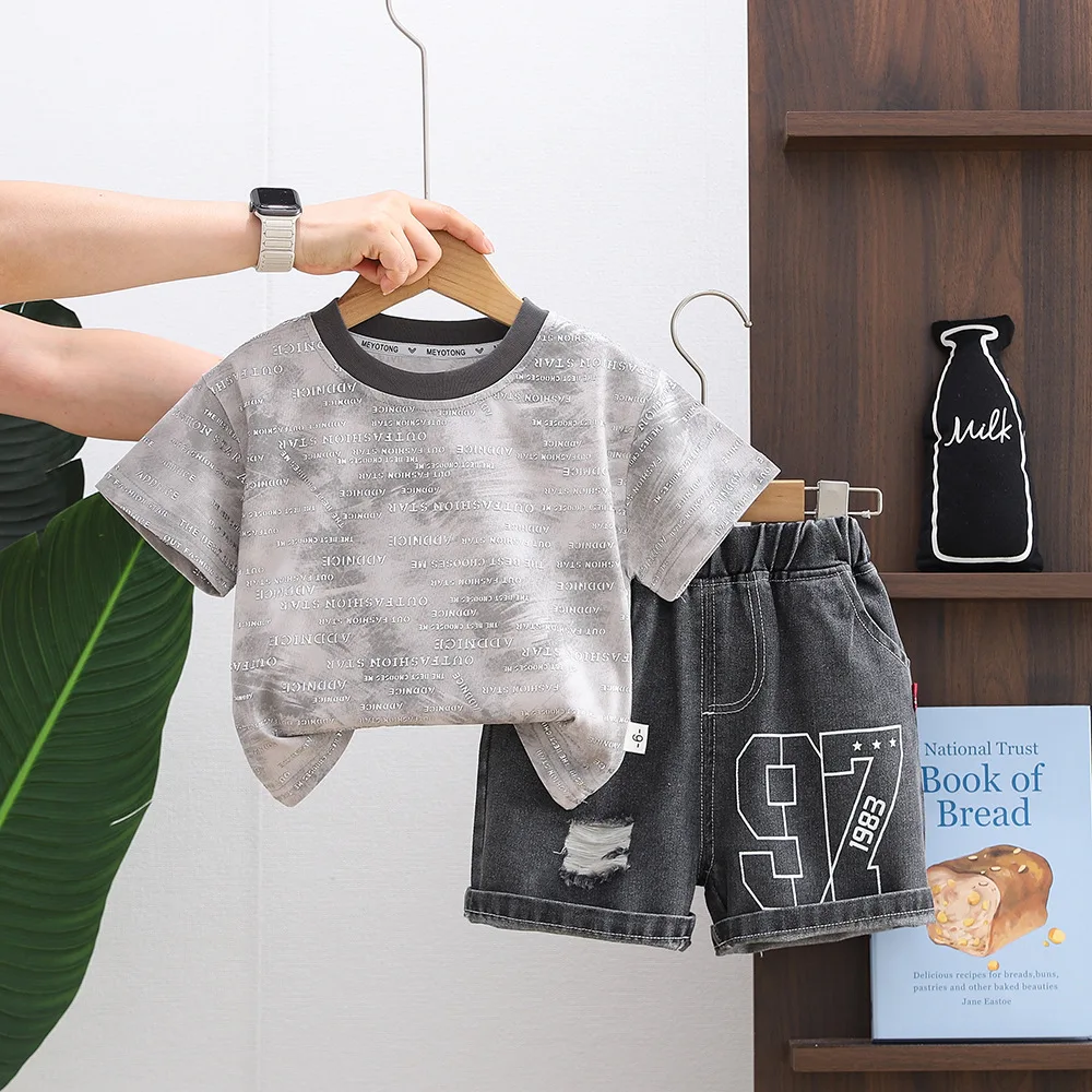 New Summer Toddler Boys 2PCS Set 2026 Casual Tie Dye Letter Print T-shirt with Number Print Denim Shorts Hot Sale Kids Playwear