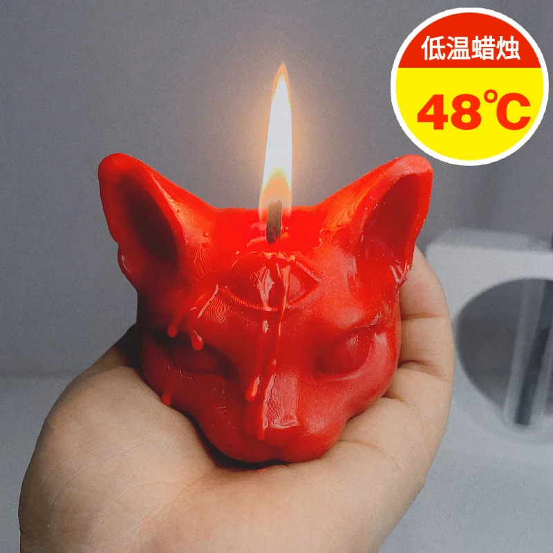 Three eyes cat low temperature scented candle. Melting point drop 48℃ aromatherapy candle. Kitten head modeling spice candle