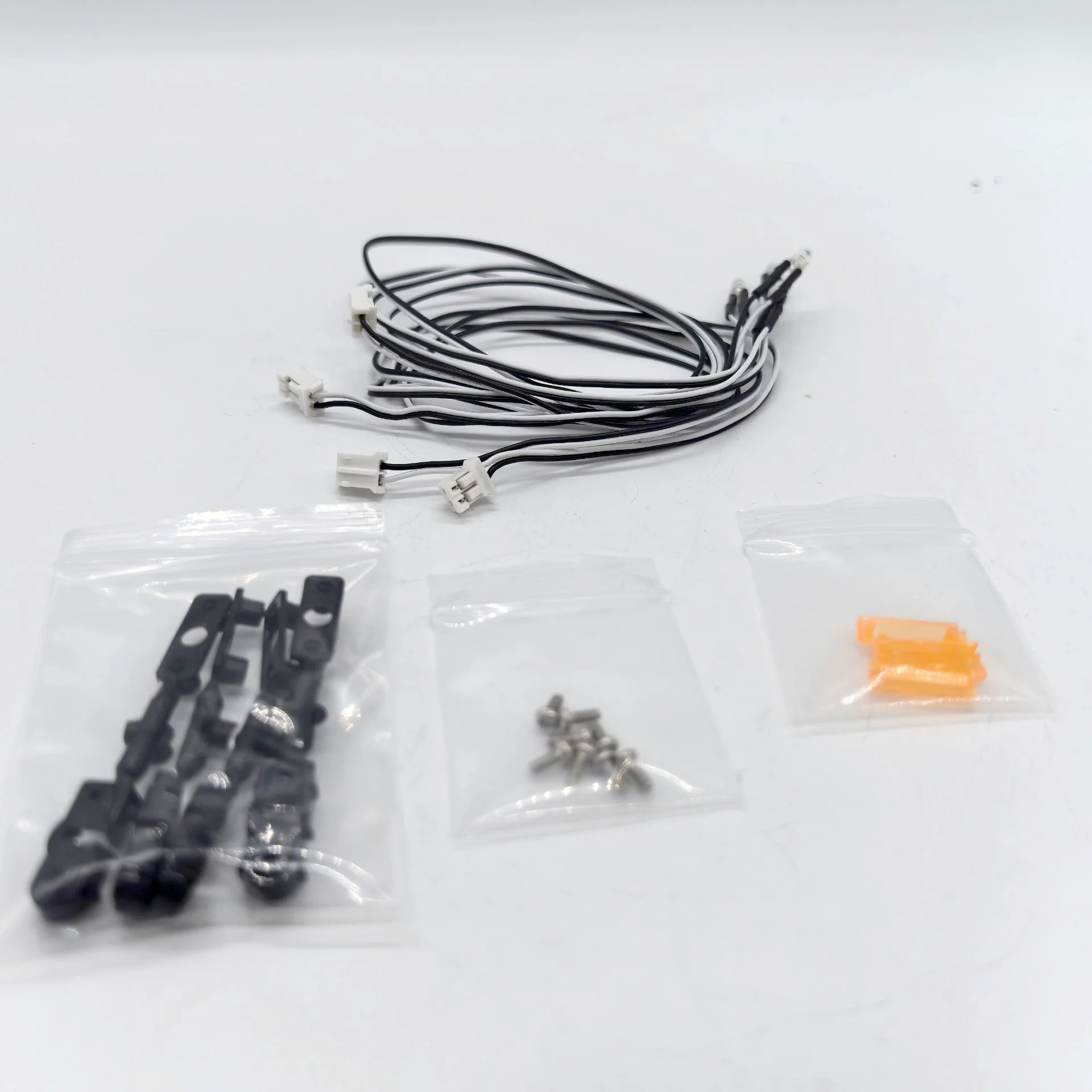 

RC LESU 1/14 Универсальная модификация боковой юбки с предупредительным светодиодным светом для деталей DIY тягача Tamia