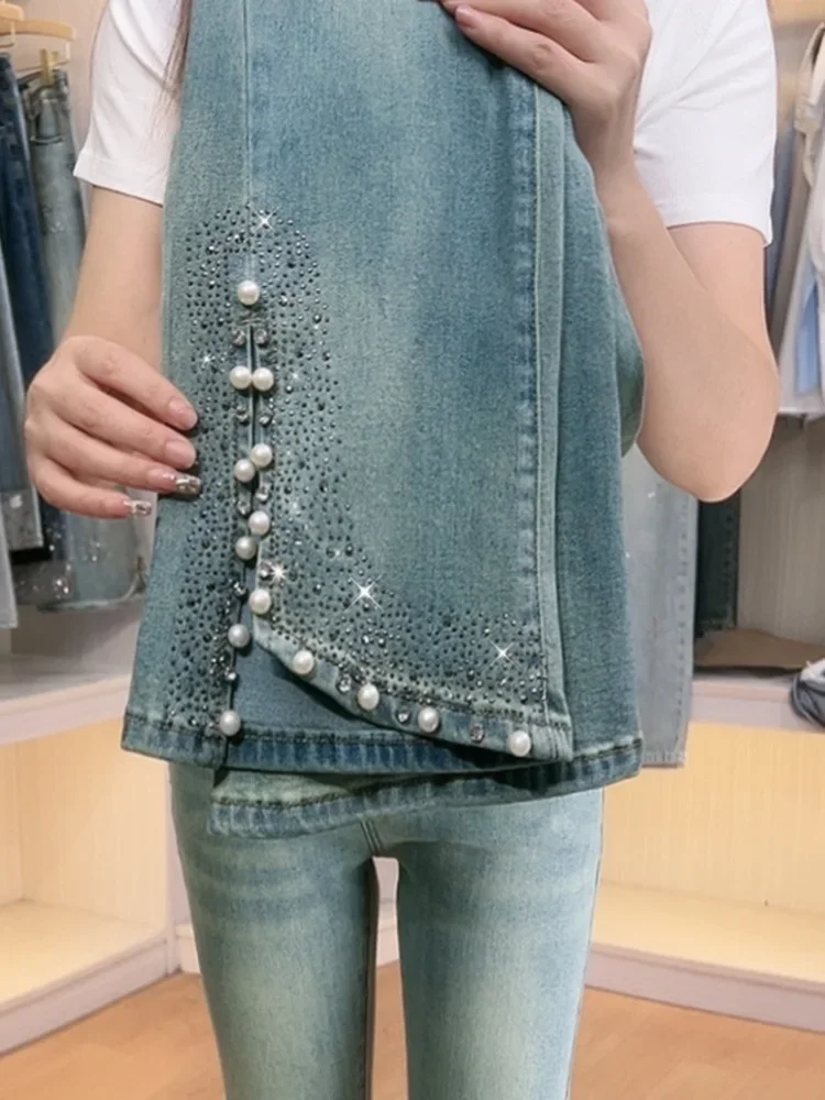 

Retro pearl rhinestone micro flared pants for summer 2025 new high waist slit design plus size jeans for women