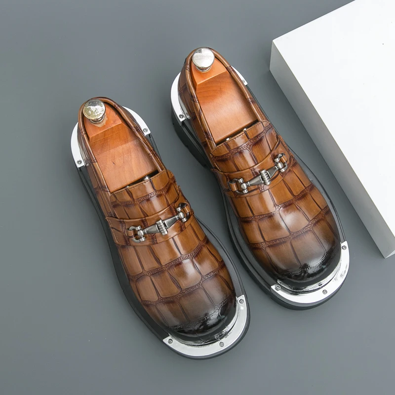 أحذية رجالية كلاسيكية كبيرة الحجم بنعل مكتنز من الجلد اللامع أحذية أوكسفورد كاجوال على الموضة للرجال أحذية لزيادة الارتفاع
