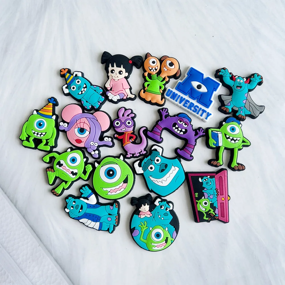 Disney Monsters University Shoe Charms para crianças, acessórios de decoração MINISO, fivela de fecho de desenhos animados, presentes de festa