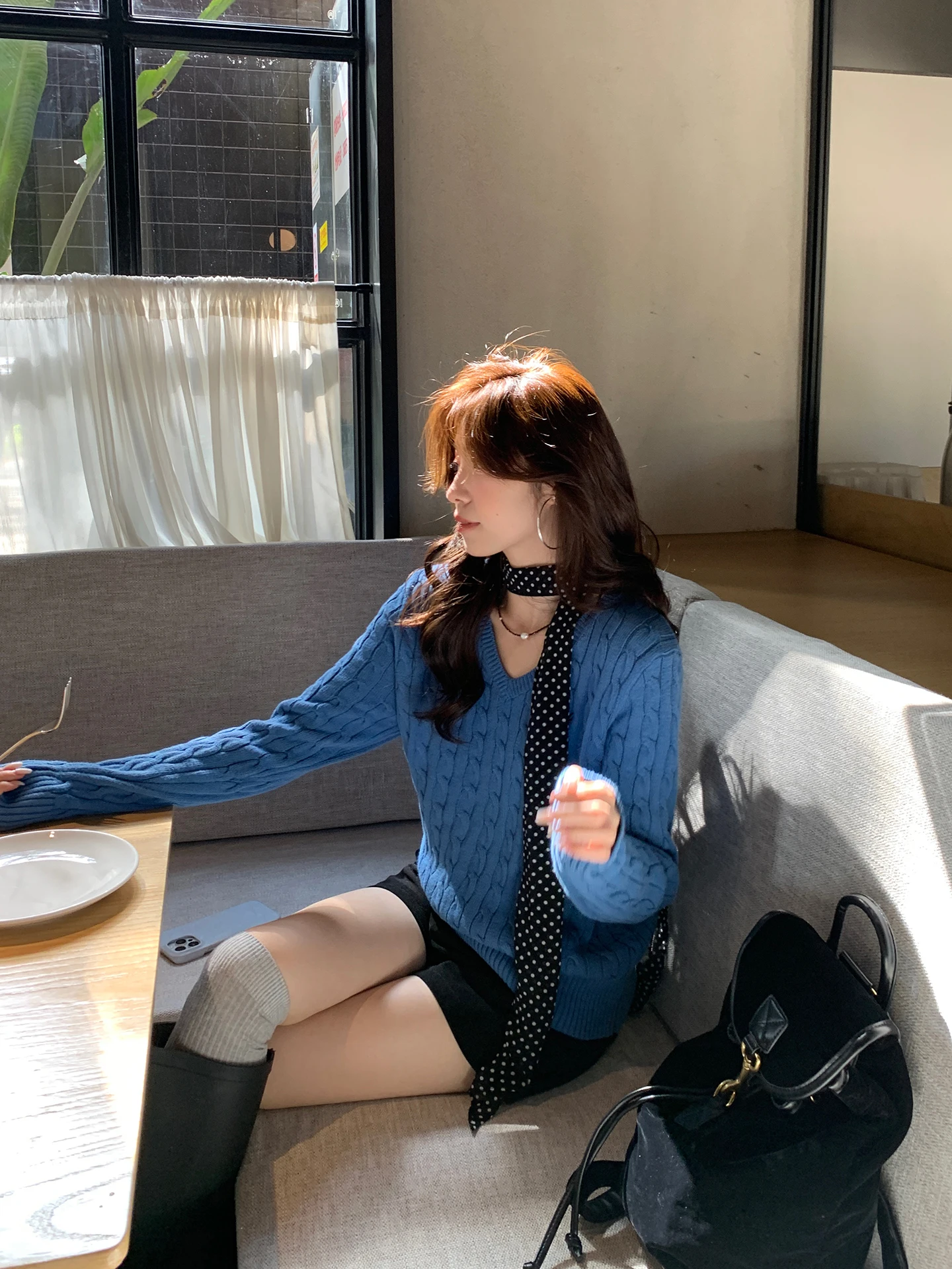 

Even- Wen Korean Sle Long Sve Bright Color Sweater Warmth Emitting V-Ne Knitted White Enhancing Blue Sweater for Women