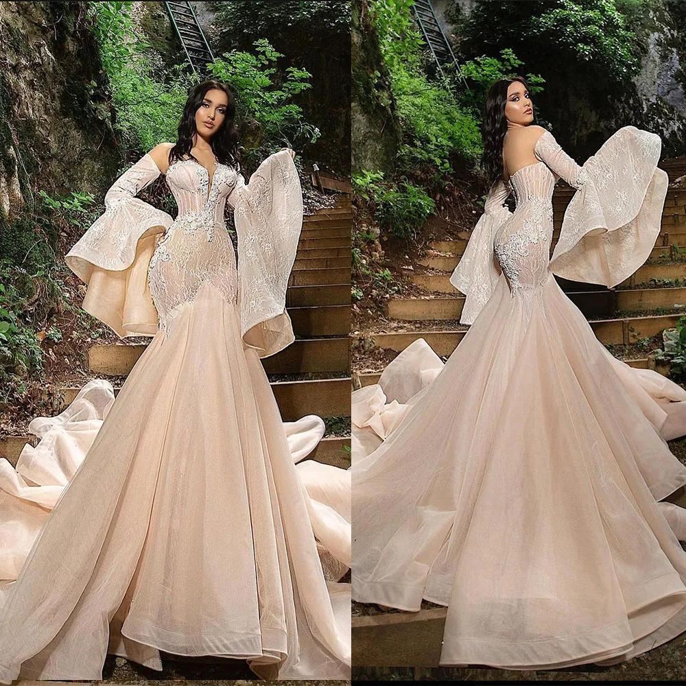 Fashion Sheath Wedding Dress Appliques Bridal Gown Flare Sleeve V-Neck Backless Brush Train Robe De Vestido Customized Hot Sale