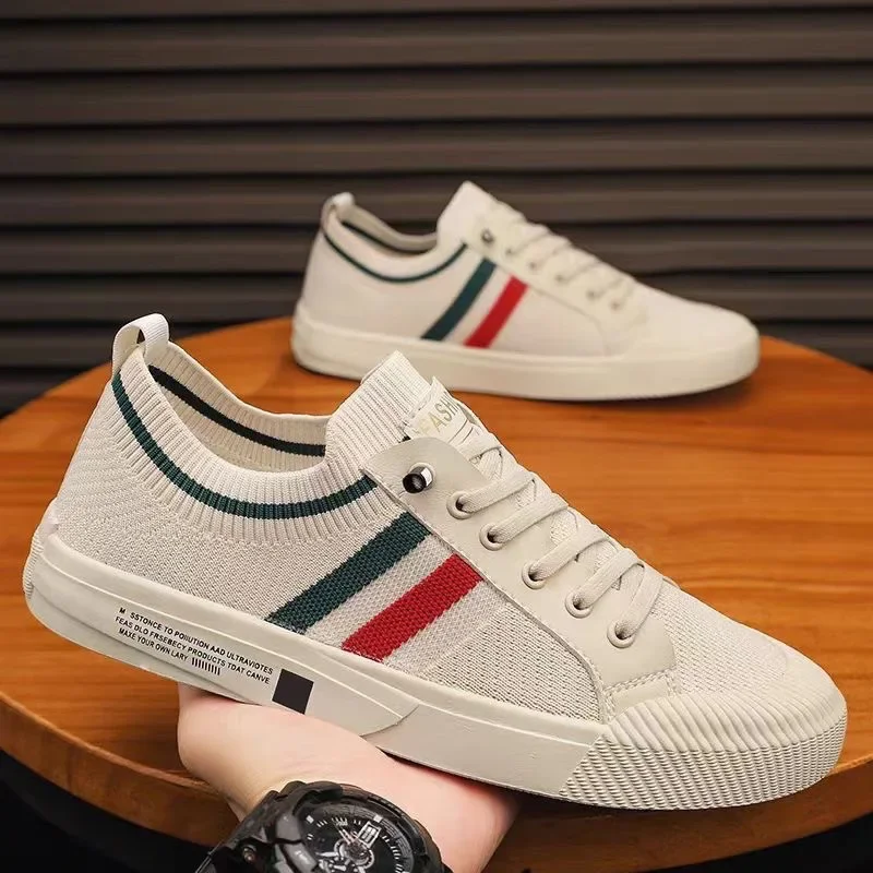 Large-sized Men Canvas Shoes Soft-soled Breathable Sneakers Outdoor Anti-slip Low-top Walking Shoes Student Casual Sports Shoes