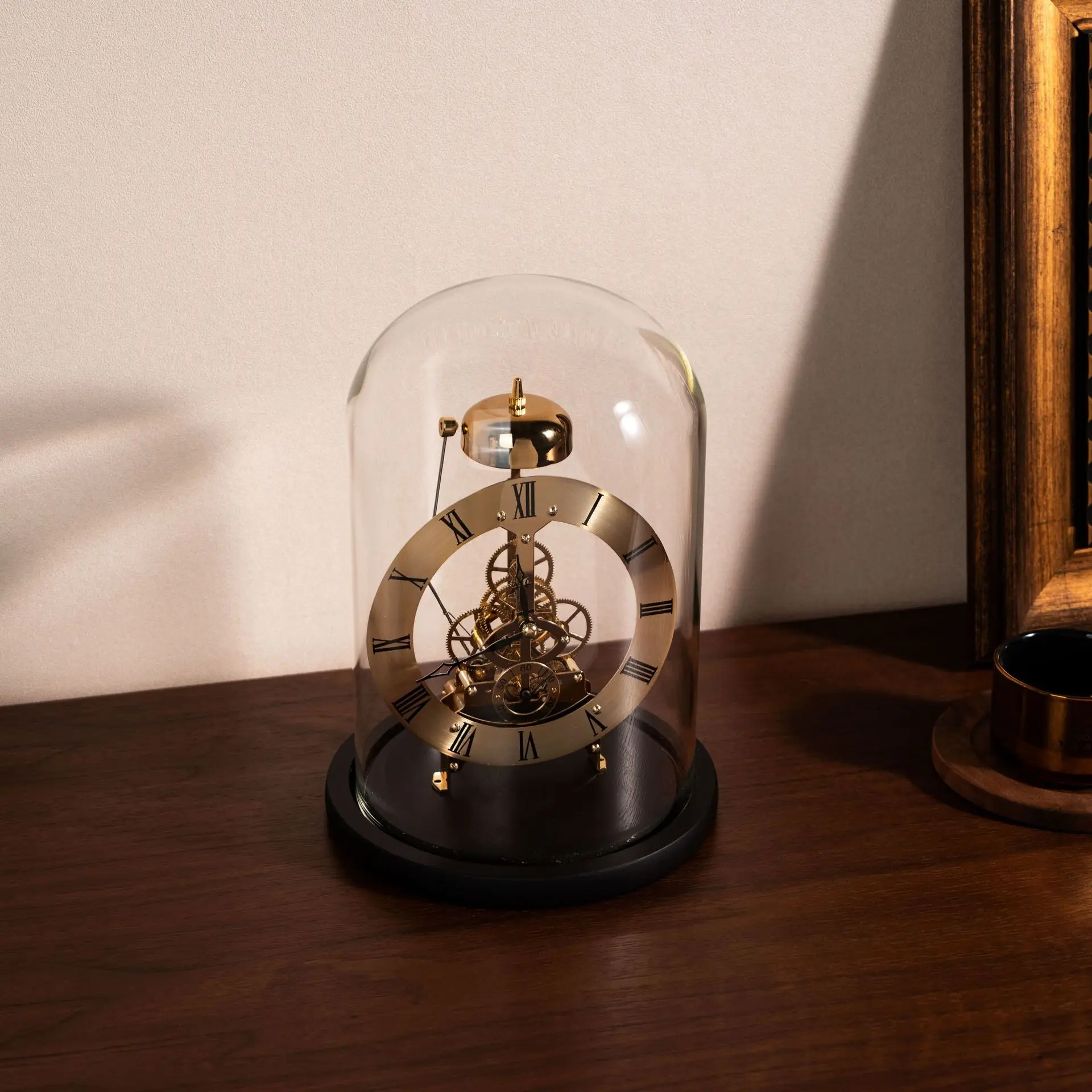 Glass cover European retro machine imitation mechanical seat clock living room clock ornament antique solid wood table