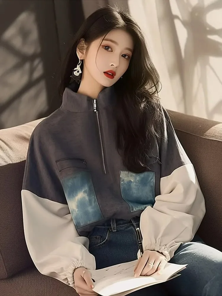 2025 Felpa a maniche lunghe con colletto rialzato stampato grigio allentato americano chic di nuovo stile