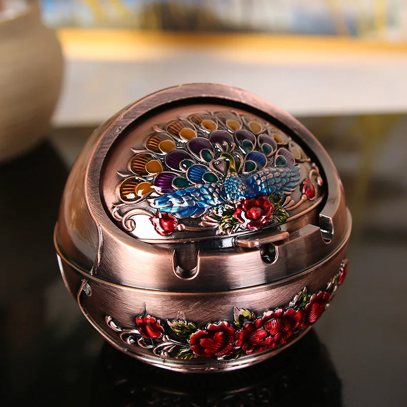 European retro creative zinc alloy spherical covered bedroom cute ashtray fashionable personalized home windproof smoke cup