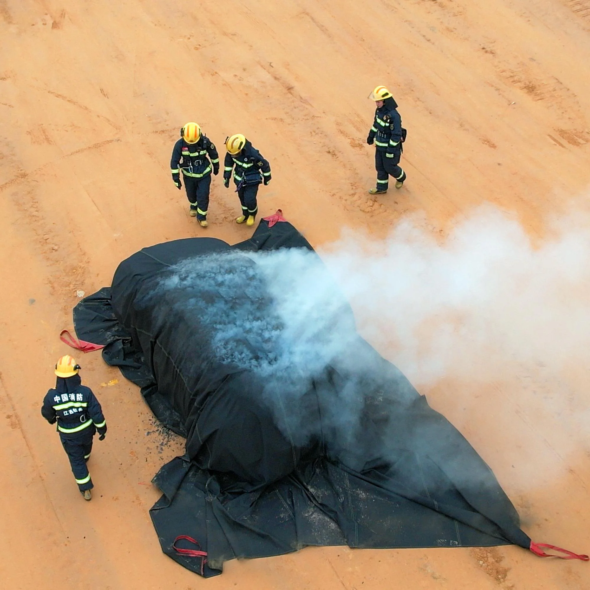 

Пожарное одеяло с литиевой батареей для автомобиля EV 19,8 х 26 футов, противопожарное одеяло с графитовым покрытием и силиконовым покрытием