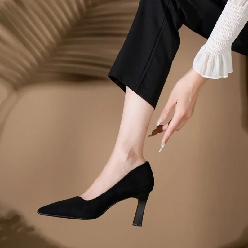 حذاء بكعب عالٍ من جلد الغزال بنعل ناعم فستان ركاب احترافي فرنسي للنساء حذاء عمل فردي