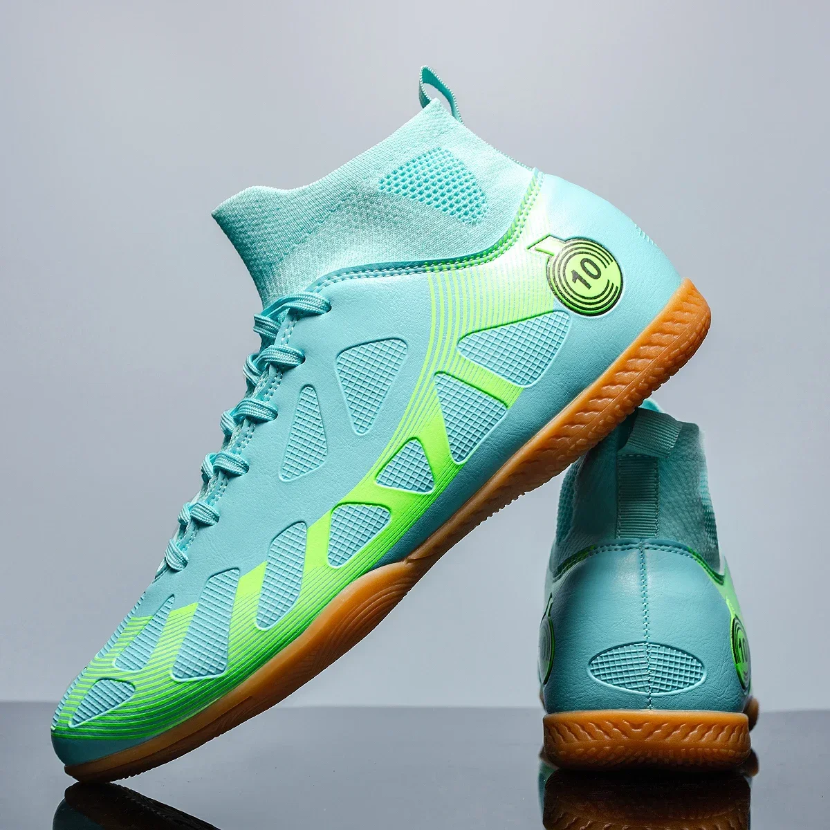 

New Man Professional Soccer Shoes Society Indoor Grass Football Field Boots Futsal Male Sneakers Court Zapatillas De Deporte