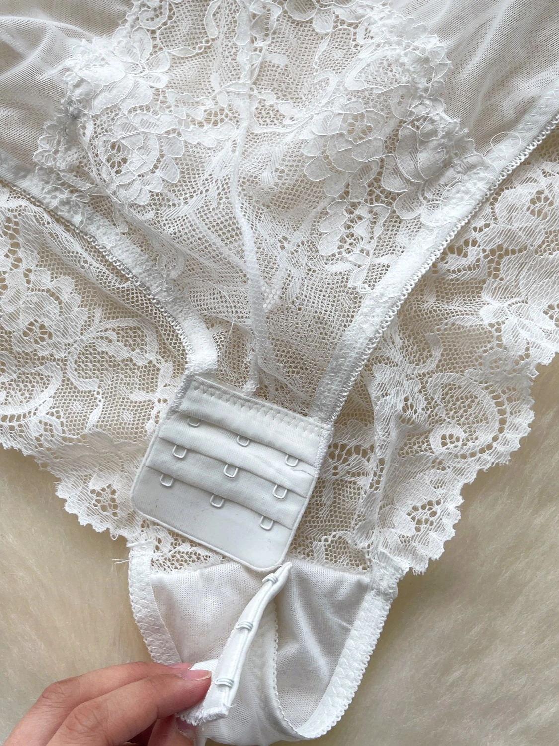 ชุดชั้นในผู้หญิง Foamlina บอดี้สูทเซ็กซี่ คอวี สายเดี่ยว บราดันทรง บางเฉียบ โปร่งแสง ผ้าลูกไม้ตาข่าย