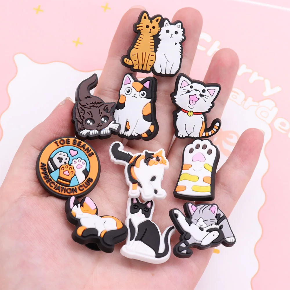 New Arrival 1Pcs PVC Dogs Cats Slippers Shoe Charms Accessories Kids Cute Designer Decoration DIY X-mas Present