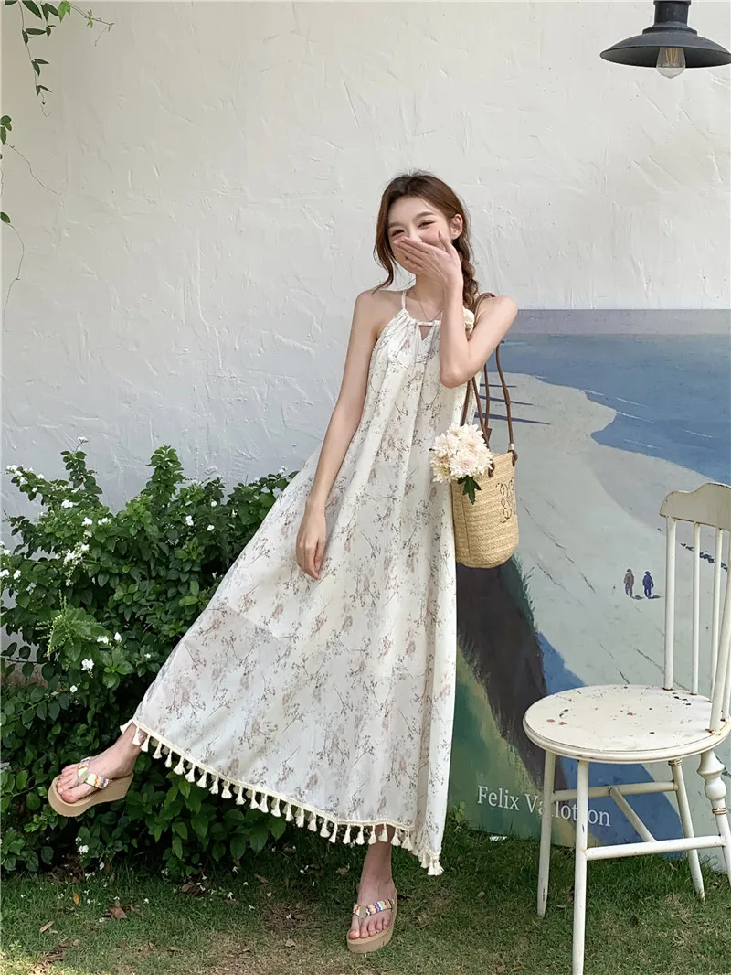 

Summer new women's slim fit slimming mid length skirt, niche retro style, hanging neck, high waist, loose suspender dress