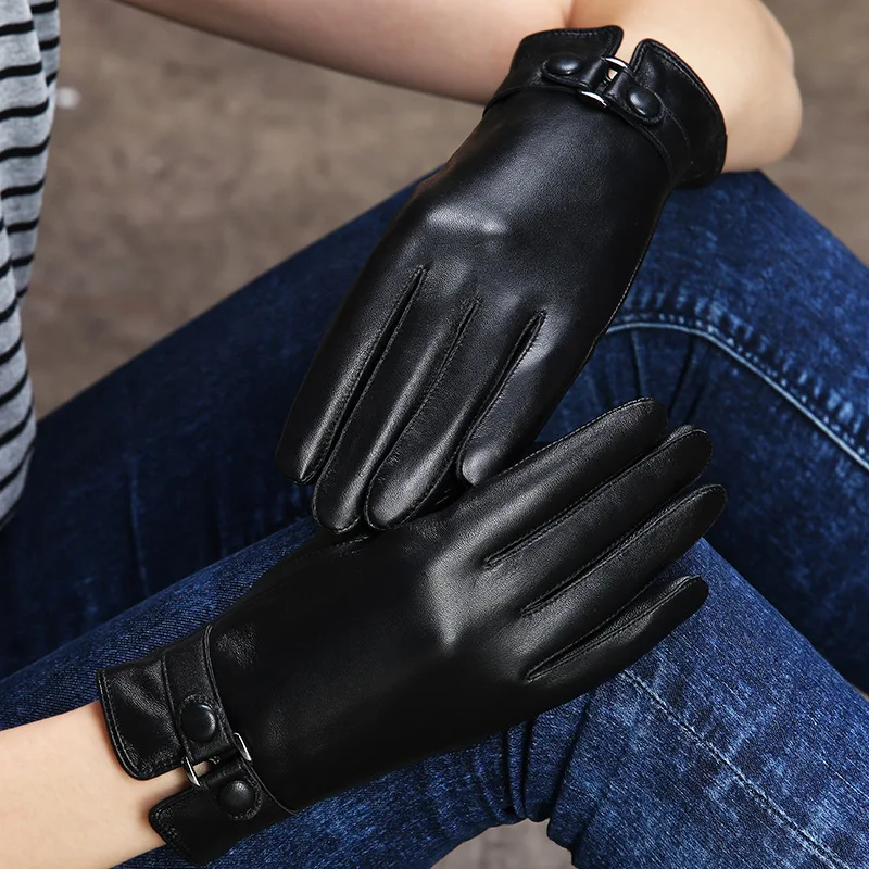 

Female Winter Outdoor Cycling Warm Gloves Windproof Coldproof Plus Velvet Thick Bow Touch Screen Driving PU leather Mittens S135