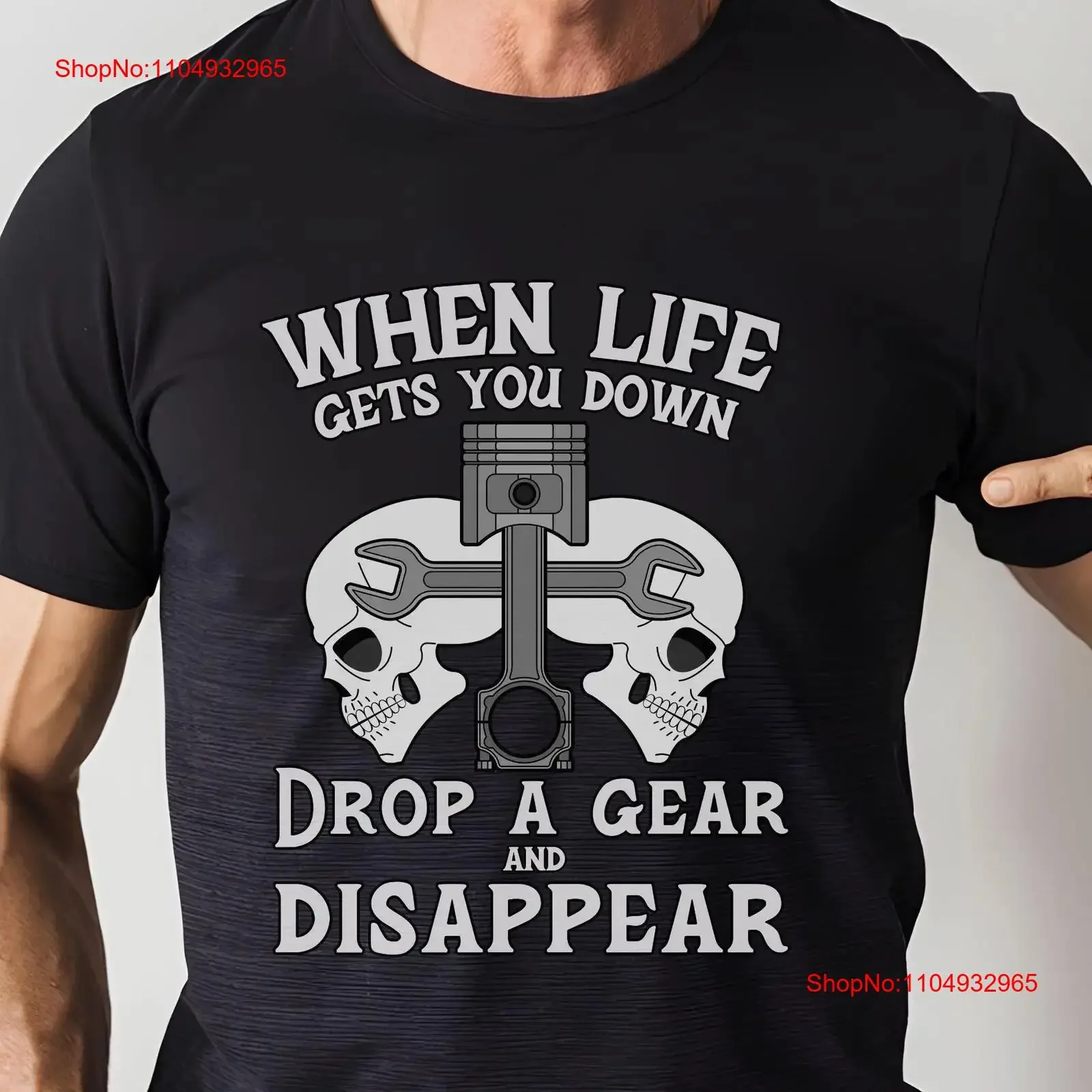 

Motorcycle Skull and Piston Biker T Shirt for Boyfriend Girlfriend Husband Wife Dad Mom Friend Sister Brother Rider vintage