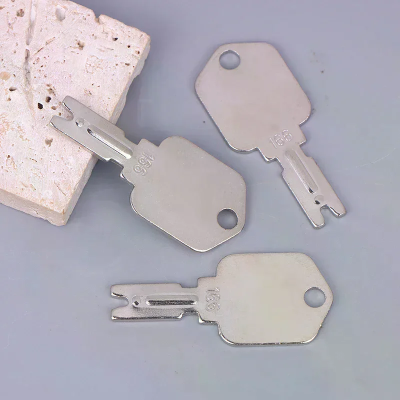 1/3/5Pcs For 166 186304 Forklift Key Heavy Duty Equipment Keys For Excavator Dozer Loader Backhoe Starter A214062 5133504