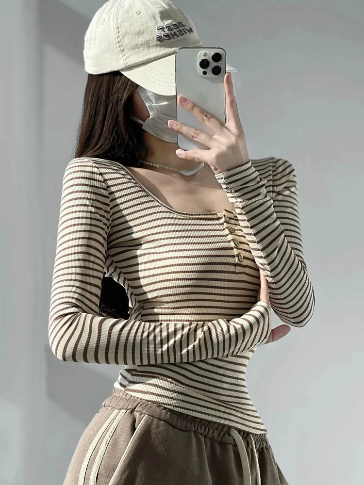 

Sexy Stripe Base irt Women Long Sve ort Sle Slim Fit Korean Retro Coffee Color Large Collar Bone Exposure Top
