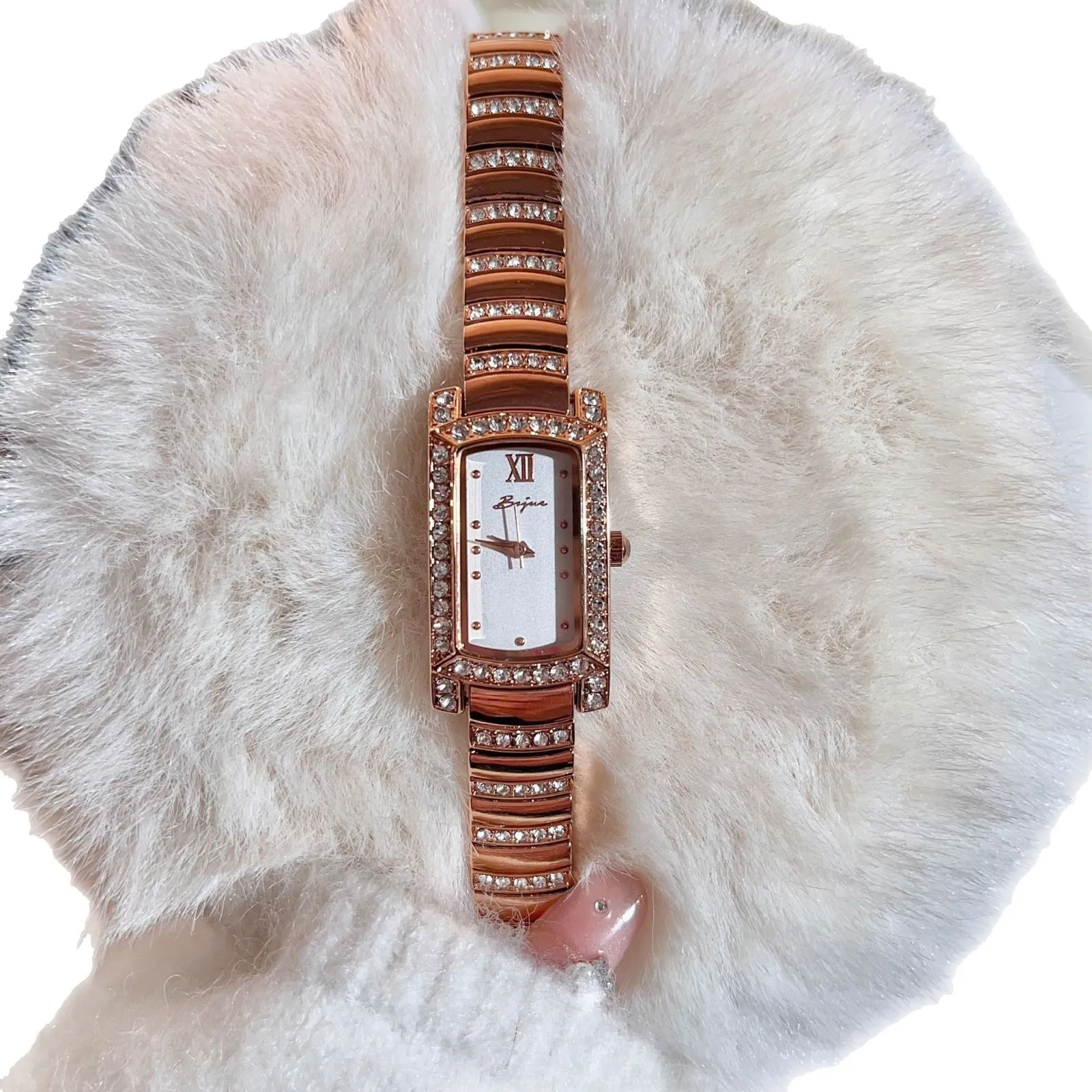 

Diamond-encrusted women's versatile fashion steel belt quartz watch rhinestone love bracelet watch