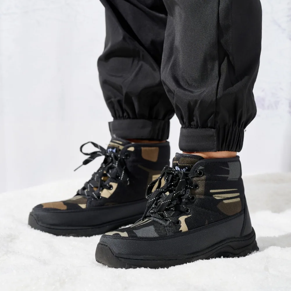 

2025 New Designers High Top Hiking Shoes Men Anti-Slip Outdoor Climbing Trekking Shoes Man Tactical Plush Winter BootsBoots